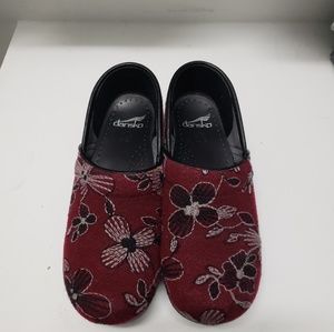 Dansko Red Wool Clogs Size 38 (US 7.5-8)